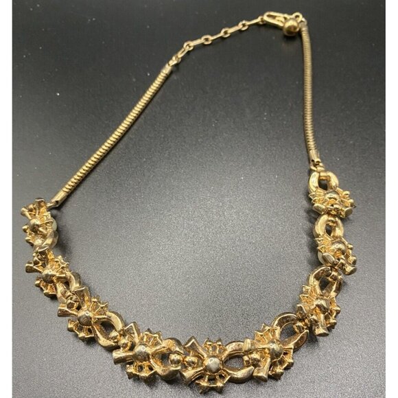 Vtg Signed Trifari Necklace Choker Faux Pearl Clear Rhinestone Gold Tone 13.5" - Picture 5 of 6